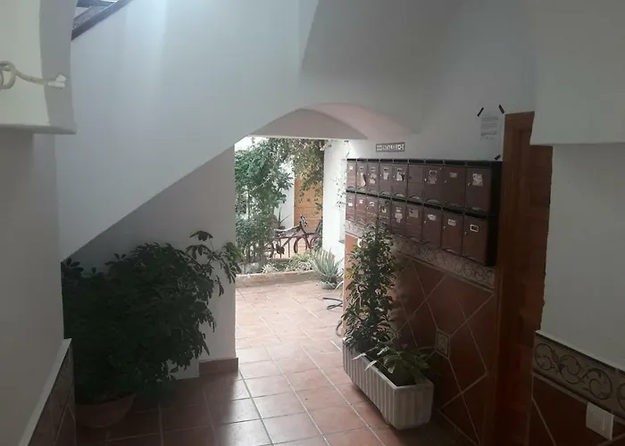 Bed For 4. Typical Quiet And Authentic Area *