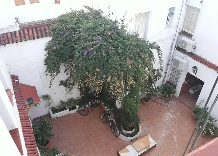 홈스테이 Bed For 4. Typical Quiet And Authentic Area