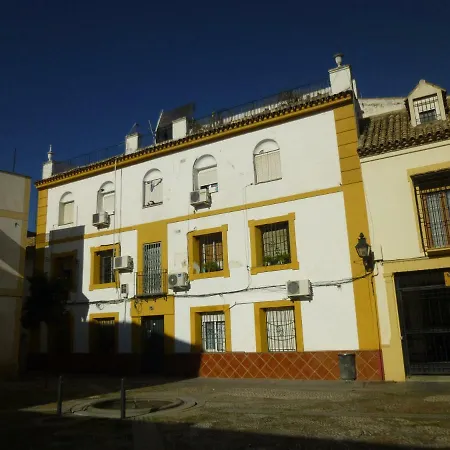 Privatunterkunft Bed For 4. Typical Quiet And Authentic Area