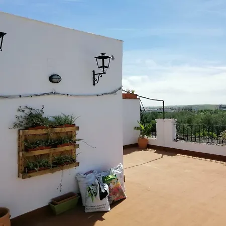 Bed For 4. Typical Quiet And Authentic Area *